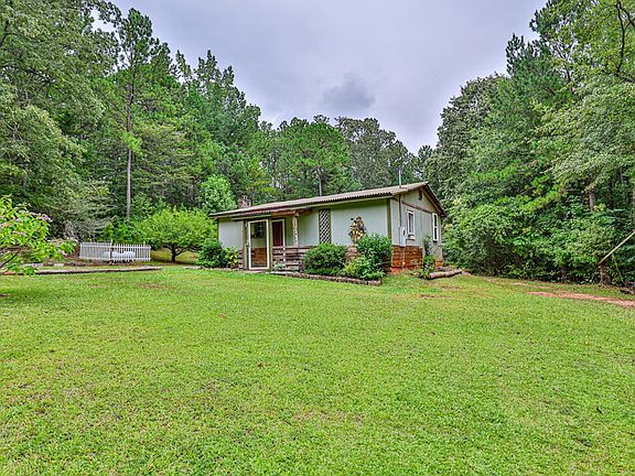5th image of 25 Elizabeth Dr