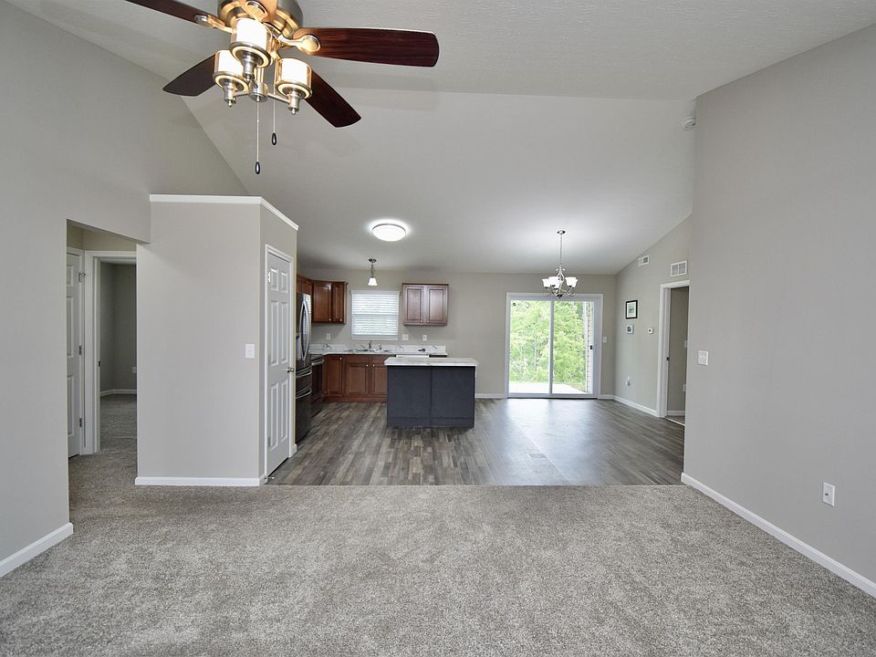 1st image of 24 E Persimmon Dr