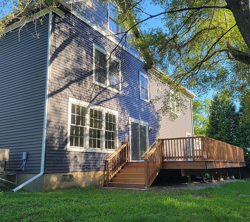 22 Woody Way, Oakwood Hills, IL 60013 Zillow