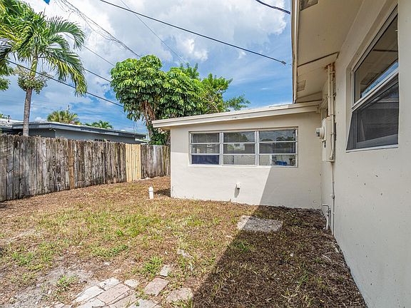 3rd image of 2871 NW 18 Court