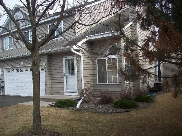 7287 Savanna Ct, Lino Lakes, MN 55014