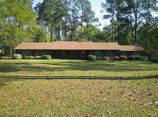 103 Surrey Pl, Perry, GA 31069