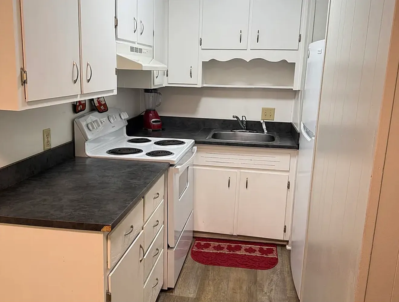 1 bed, $700 — Photo 1