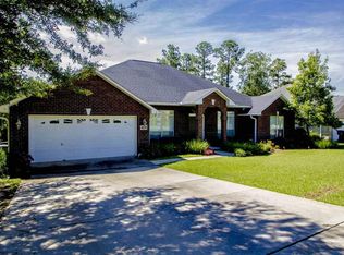 1820 Condor Dr, Cantonment, FL 32533