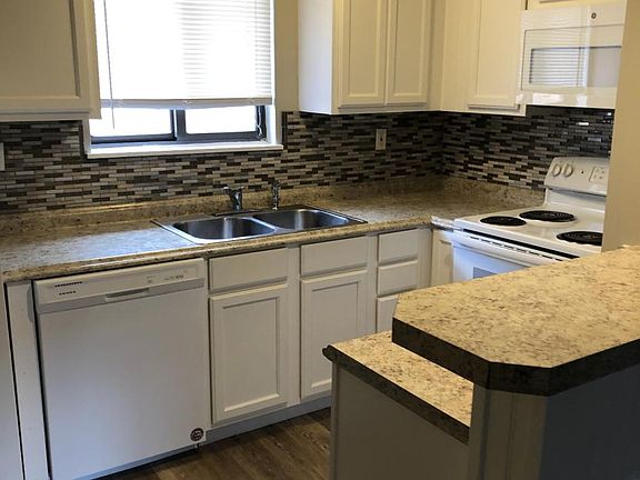 4th image of 414 Aylesford Pl APT 6