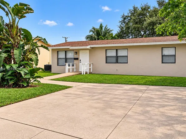 1422 S North St, Lake Worth, FL 33460