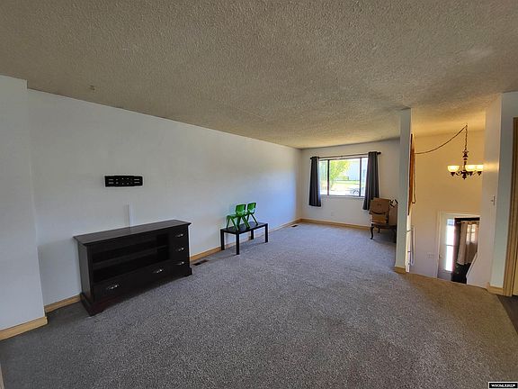 4th image of 118 N 9th St