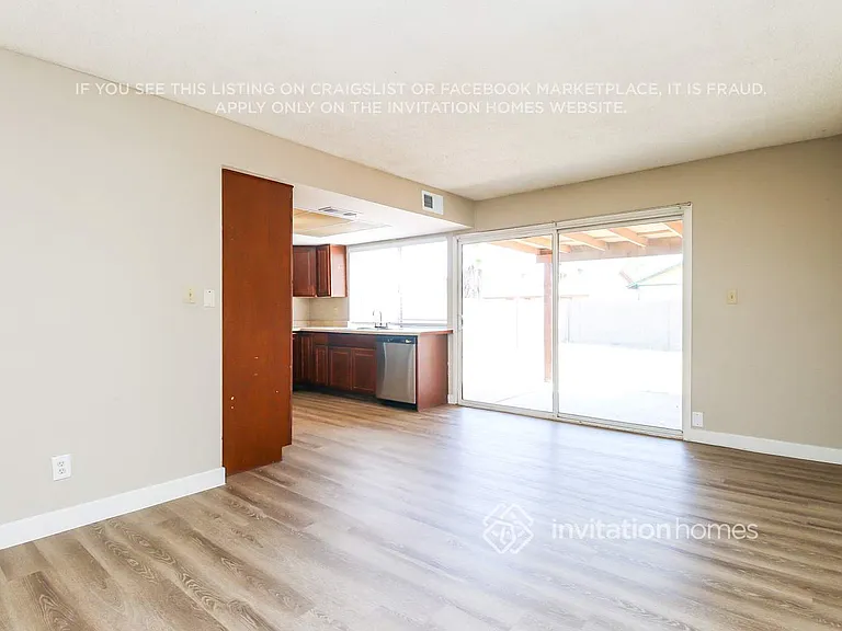 6627 S 44th St — Photo 7