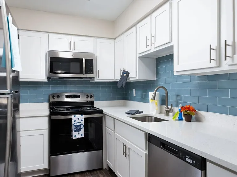 Cadence Crossing — Photo 16