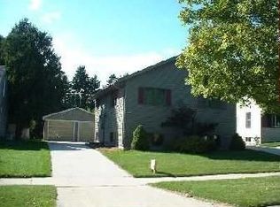 3126 N 10th St, Sheboygan, WI 53083