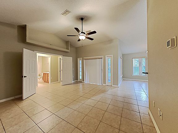 4th image of 607 Muskrat Dr