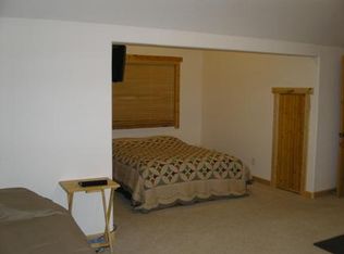 10100 Dorchester Dr, Truckee, CA 96161