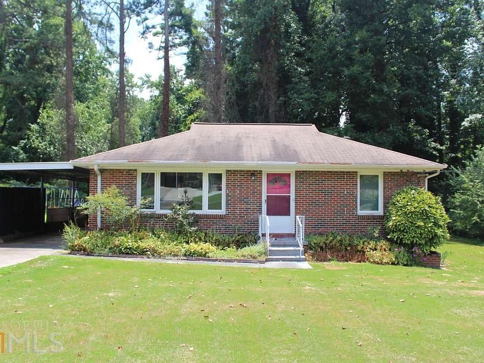 1st image of 866 Daniell Dr SE