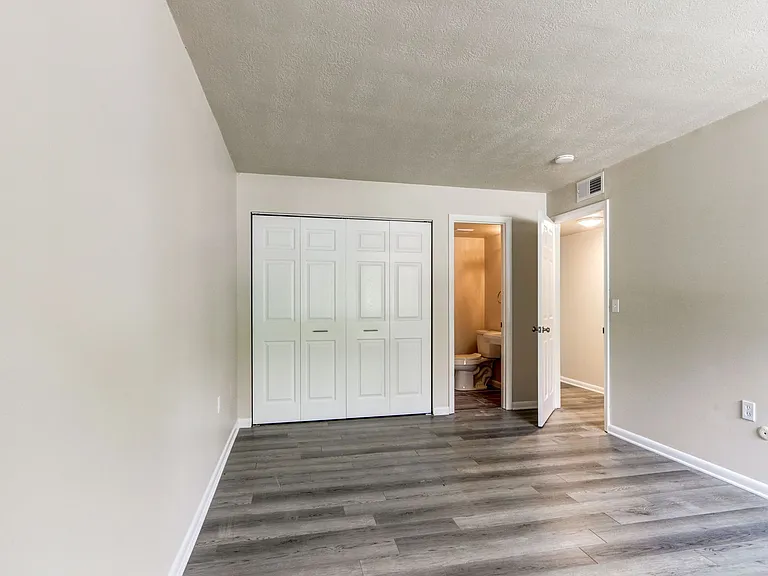 The Atwood Apartments — Photo 35