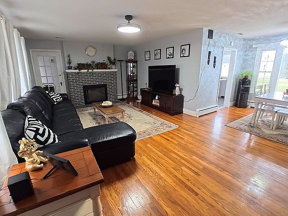 2nd image of 8599 Old Frederick Rd