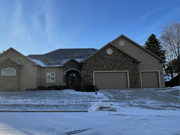 3220 S Nic Ann Ct, Sioux Falls, SD 57103