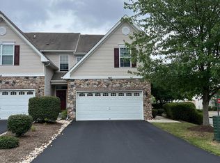 159 Valmore Ct, Pennington, NJ 08534