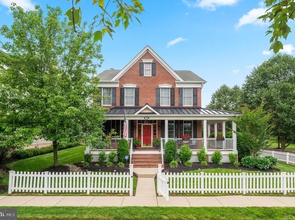 236 Cambridge Pl, Chalfont, PA 18914