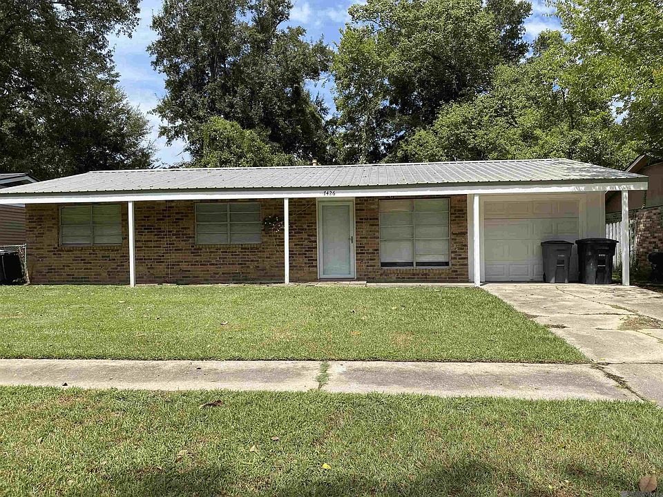 1st image of 7426 Meadow Park Ave