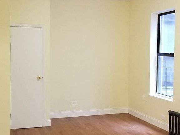 4th image of 600 W 141st St #33