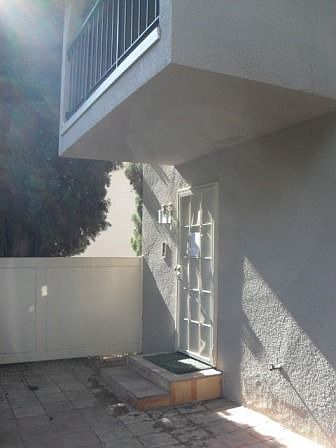 1st image of 819 N Altadena Dr