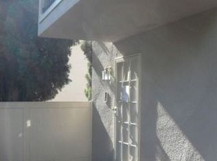 819 N Altadena Dr, Pasadena, CA 91107