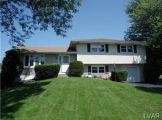 2621 Oakside Cir, Bethlehem, PA 18017