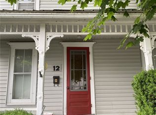 12 W Dezeng St, Clyde, NY 14433