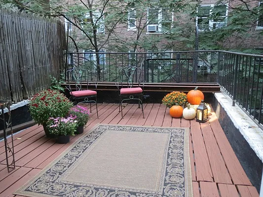 Rented by Sotheby's International Realty | media 47