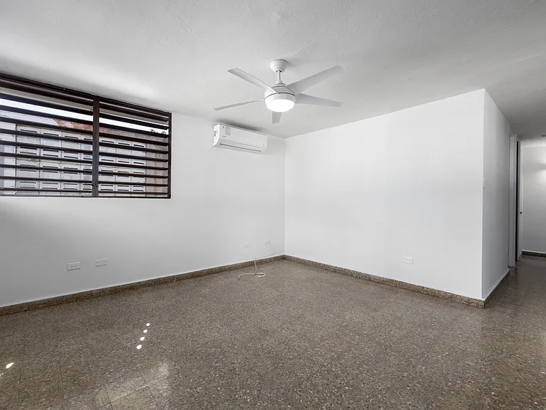 98 Calle Frontera — Photo 8
