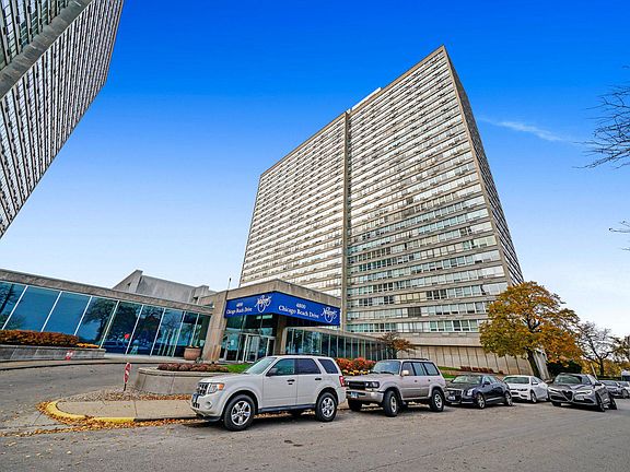 3rd image of 4800 S Chicago Beach Dr APT 2002N