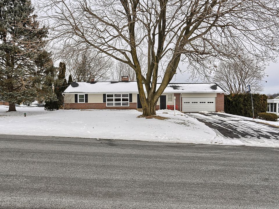 13 Hoover Rd.