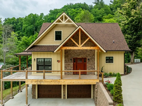 175 Lakeside Dr, Butler, TN 37640