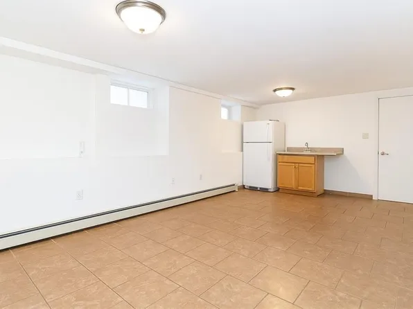 2 Roosevelt Court image 17 of 22