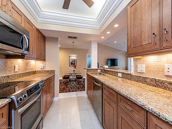 4th image of 780 Willowbrook Dr APT 706