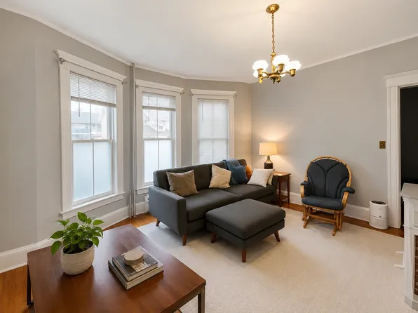 67 Thorndike St APT 1, Concord, NH 03301