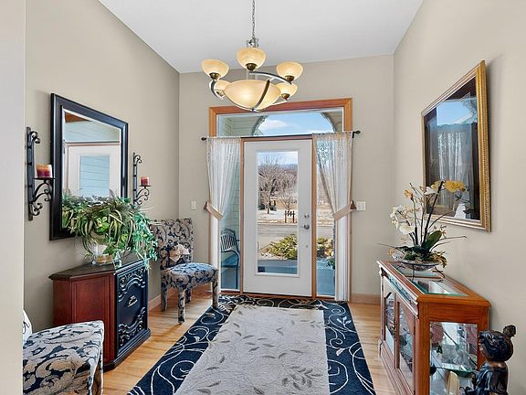 5th image of 4063 Autumn Lake Ct SW