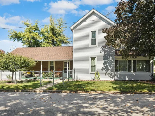 411 S Railroad St, Brookston, IN 47923