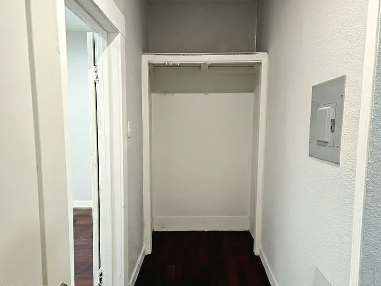 731 N Pine St #3 — Photo 6