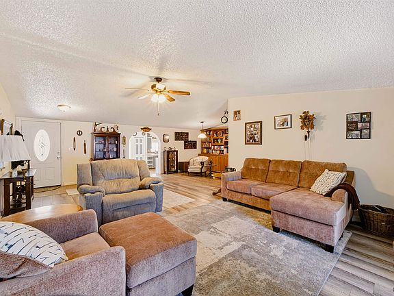 5th image of 2840 Spaulding Rd