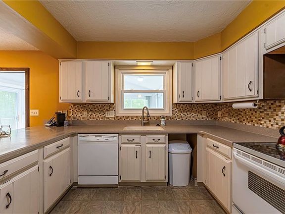 2nd image of 10977 Wood Hollow Dr