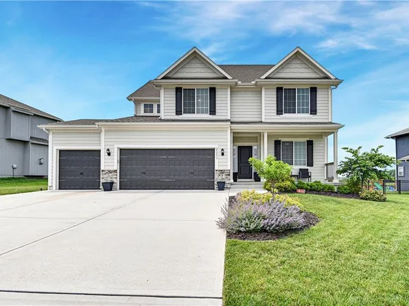 25233 W 148th Ter, Olathe, KS 66061