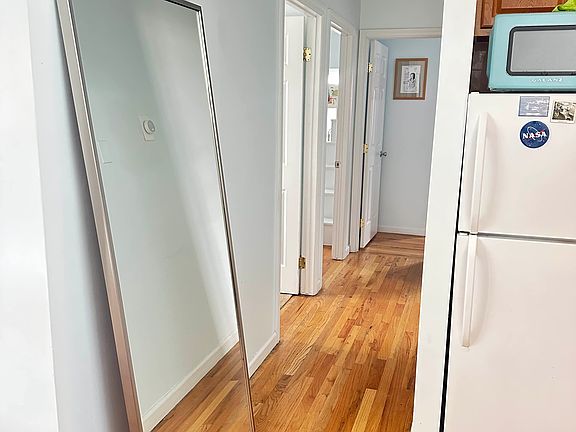 2nd image of 158 Jefferson St #3