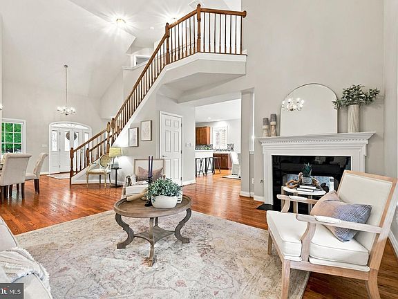 4th image of 13439 Fieldstone Way