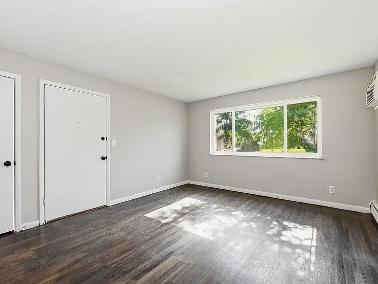 6155 Ridge Ave #2 — Photo 7