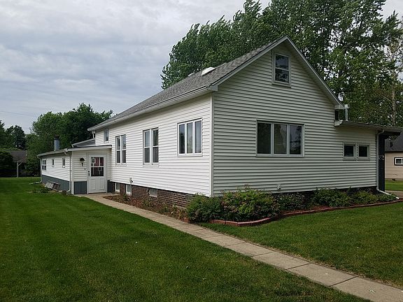 2nd image of 518 W Santa Fe Ave