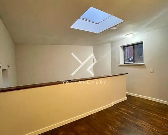 3rd image of 861 Atlantic Ave APT 9