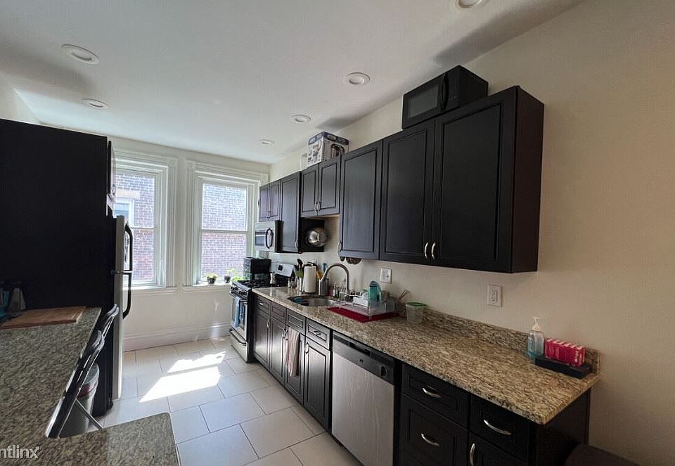 landlord_unit_photo_67973094_9