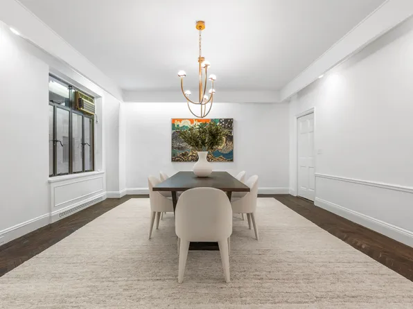 211 Central Park West image 5 of 13