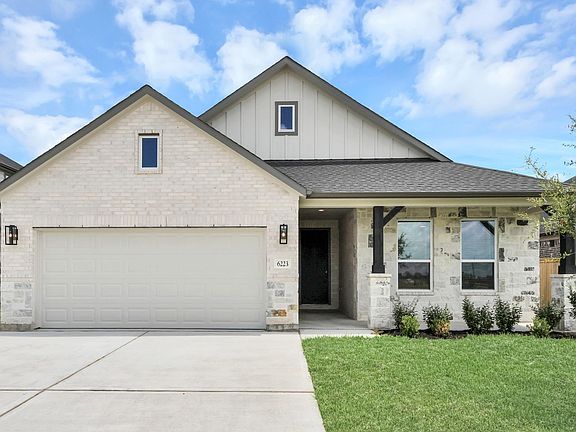 3rd image of 6223 Vista View Ln